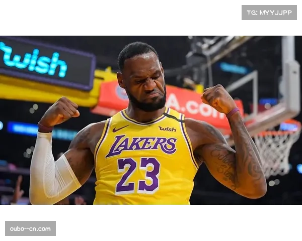 里斯詹姆斯坦言意外担任中卫位置但强调团队胜利才是最重要